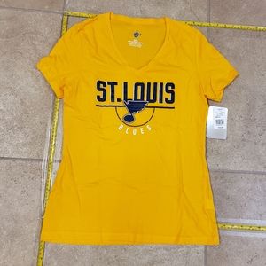St. Louis Blues NHL Hockey Tee Small Womans
